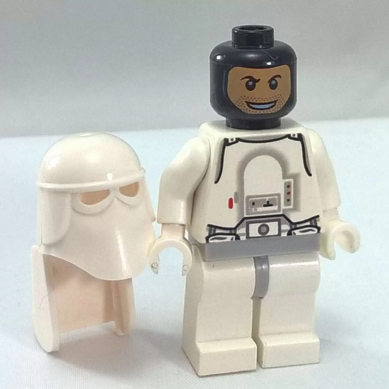 Minifigurines LEGO Star Wars - Snowtrooper, Light Bluish Gray Hips, White Hands, Printed Head