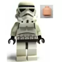 Stormtrooper - Light Nougat Head, Dotted Mouth Pattern