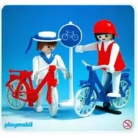 2 Cyclists
