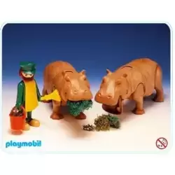 Gardien et 2 hippopotames