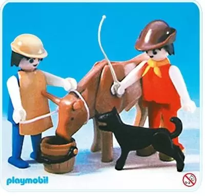 Playmobil Fermiers - Paysans et boeuf