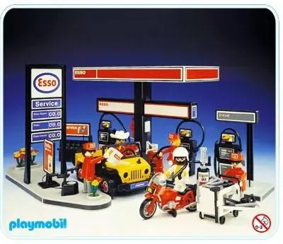 Playmobil in the City - Esso Gas Station