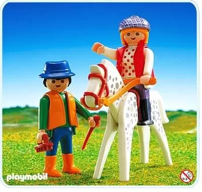 Playmobil équitation - Cavalière et Palefrenier avec Cheval