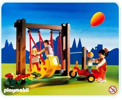 Playmobil en vacances - Balançoire avec 3 enfants et leur maman