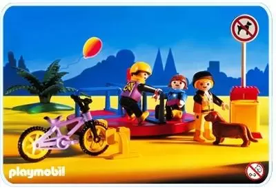 Playmobil en vacances - 3 enfants sur tourniquet