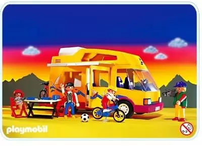 Playmobil en vacances - Famille en camping car