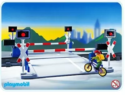 Playmobil Trains - Level Crossing