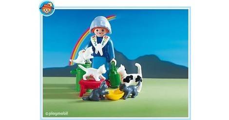 Milkmaid With Cats Playmobil Farmers 3007