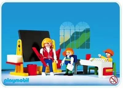 Playmobil dans la ville - Maitresse et écoliers dans la salle de classe