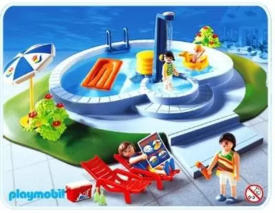 Playmobil Maisons et Intérieurs - Famille à la piscine