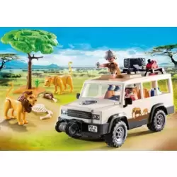 4x4 safari truck