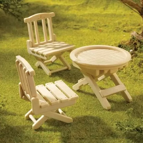 Sylvanian Families (Europe) - Folding Table and Chairs