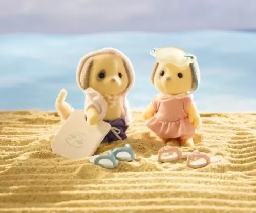 Calico Critters (USA, Canada) - Spotty and Stella\'s Swimming Adventure