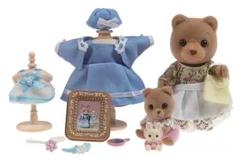 Calico Critters (USA, Canada) - Margaret and Halley\'s Dress Shop