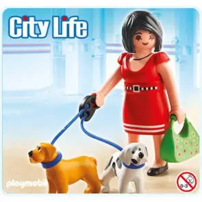 Playmobil dans la ville - Femme avec chiots