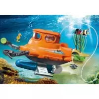 U-Boot with underwater motor