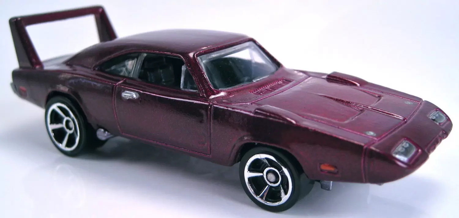 Hot Wheels Classiques - 1969 Dodge Charger Daytona