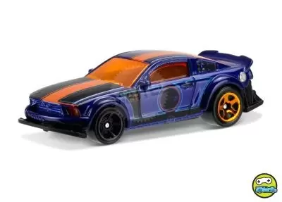 Mainline Hot Wheels - 05 Ford Mustang