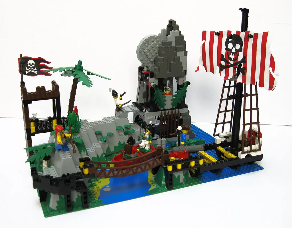 LEGO Pirates - Pirates Perilous Pitfall
