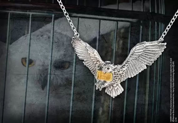The Noble Collection : Harry Potter - The Flying Hedwig Pendant