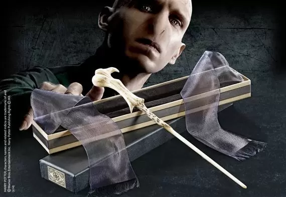 The Noble Collection : Harry Potter - Lord Voldemort Wand with Ollivanders Wand Box