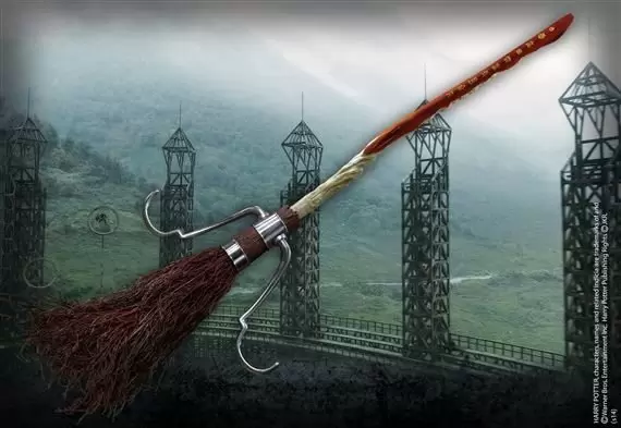 The Noble Collection : Harry Potter - Réplique Collector de l\'Eclair de feu
