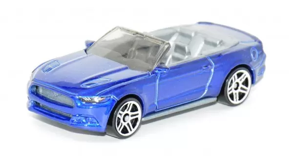 Hot Wheels Classiques - 2015 Ford Mustang GT Convertible