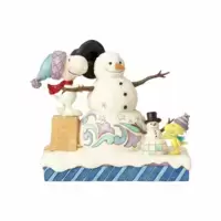 Building Friendship - Snoopy and Woodstock Building Snowmen