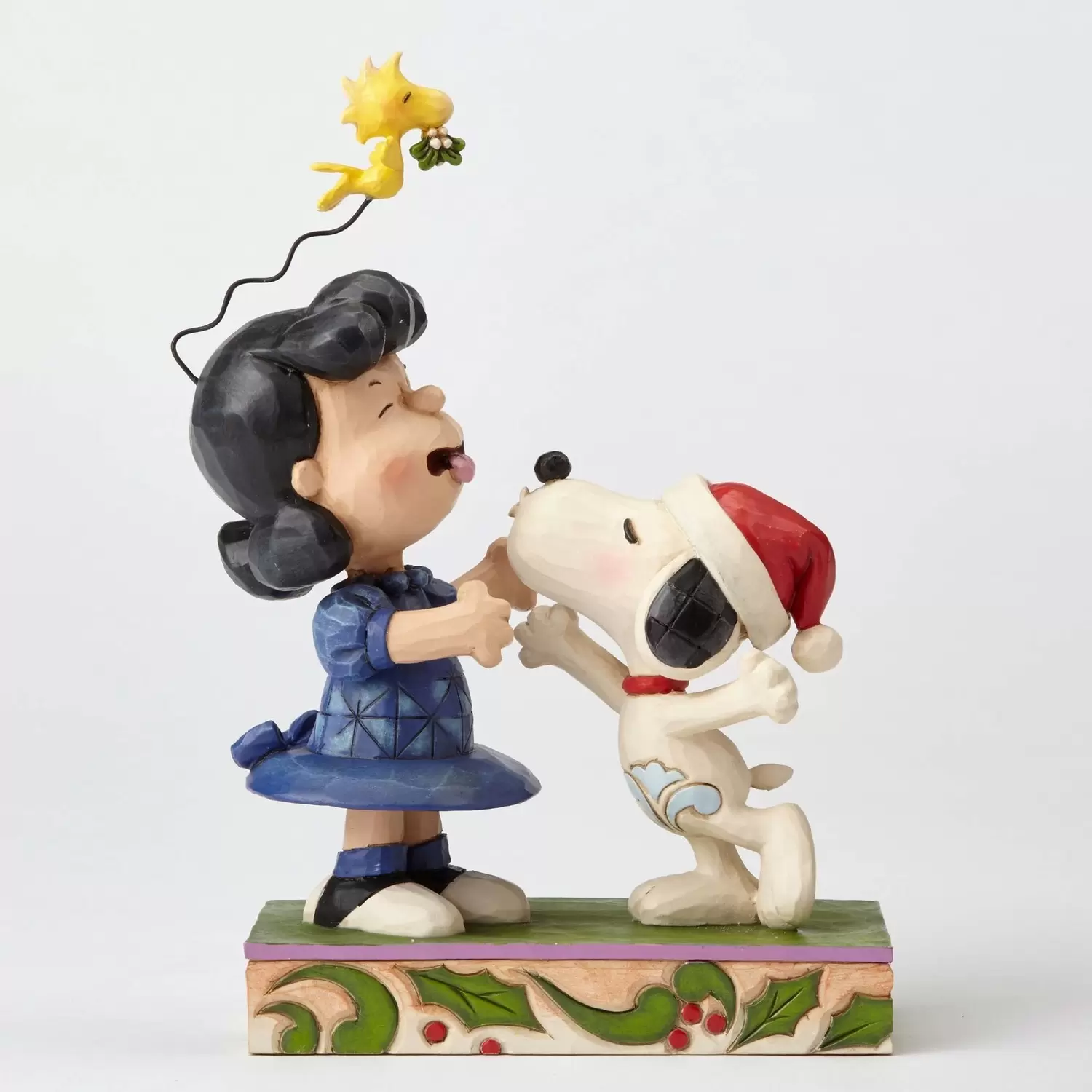 Peanuts - Jim Shore - Mistletoe Mischief - Snoopy Kissing Lucy Under Mistletoe