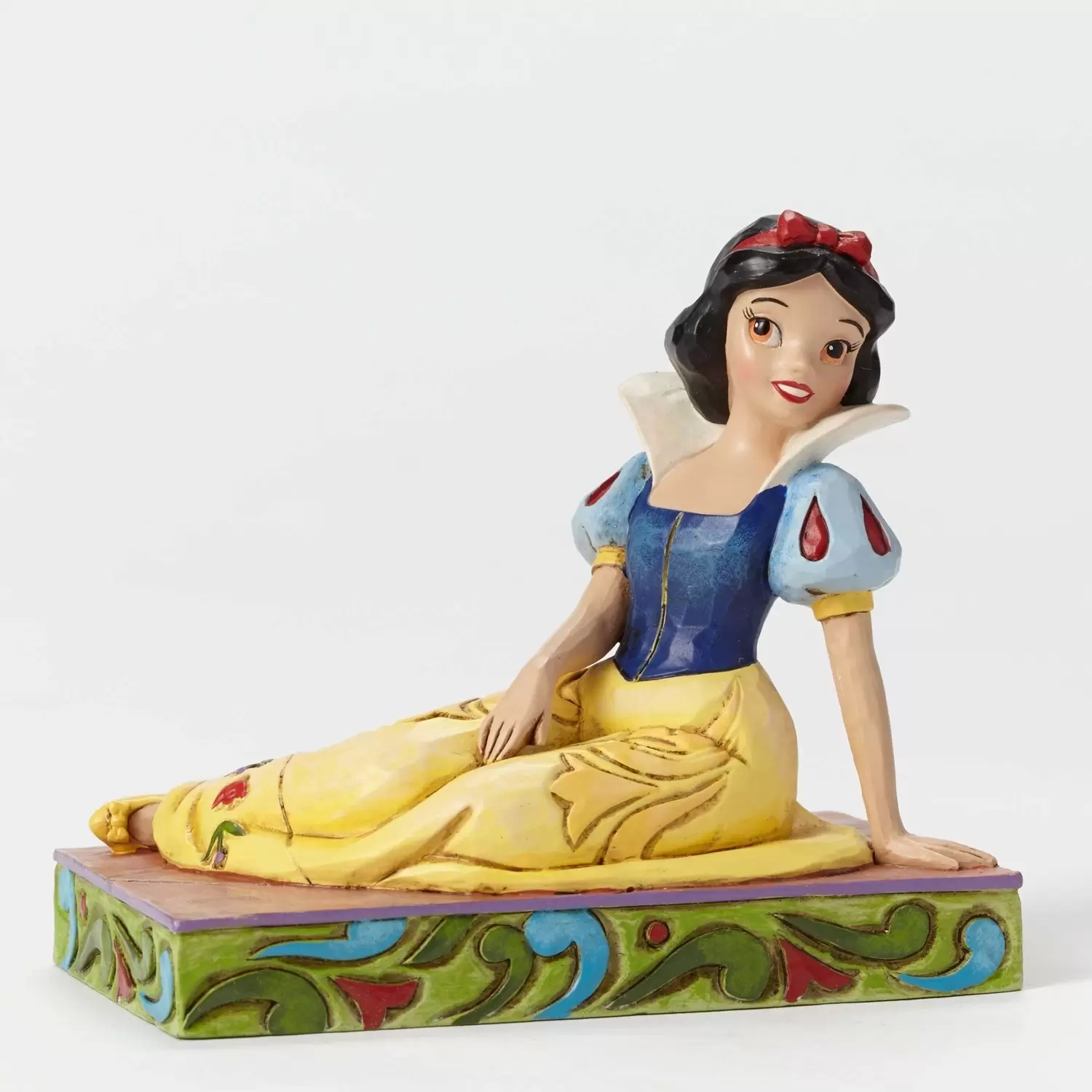 Disney Traditions by Jim Shore - Be A Dreamer - Snow White Personality Pose
