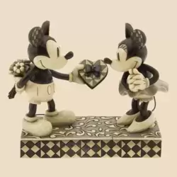 Real Sweetheart - Mickey & Minnie Mouse