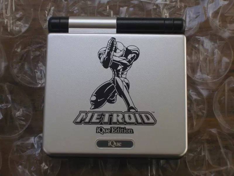 Game Boy Advance SP - Game Boy Advance SP iQue Metroid
