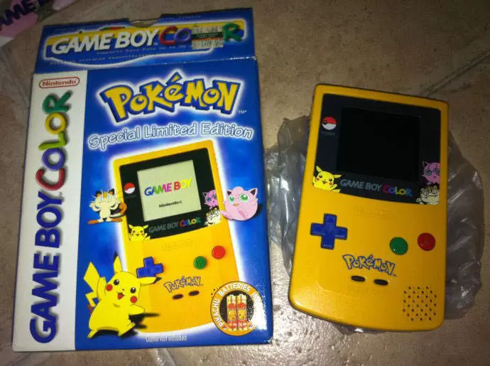  Game Boy Color - Limited Pokemon Edition - Yellow : Nintendo  Game Boy Color: Video Games