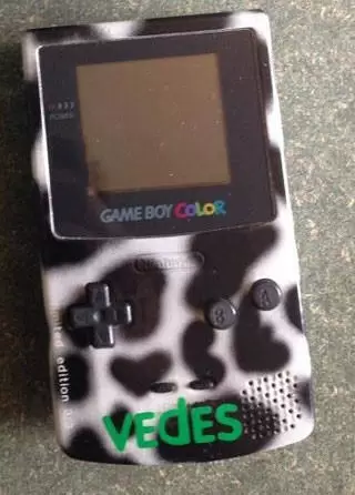 Game Boy Color - Game Boy Color Vedes