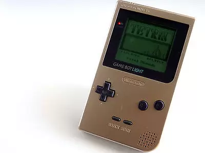 Game Boy Light - Game Boy Light Or