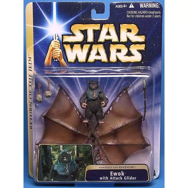 Star Wars SAGA - Ewok with Attack Glider