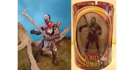 Berserker Uruk Hai Toybiz LOTR Lord Of The Rings Action Figure 100% Complete