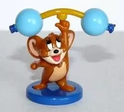 Tom and Jerry at the beach - Jerry Weight Lifter