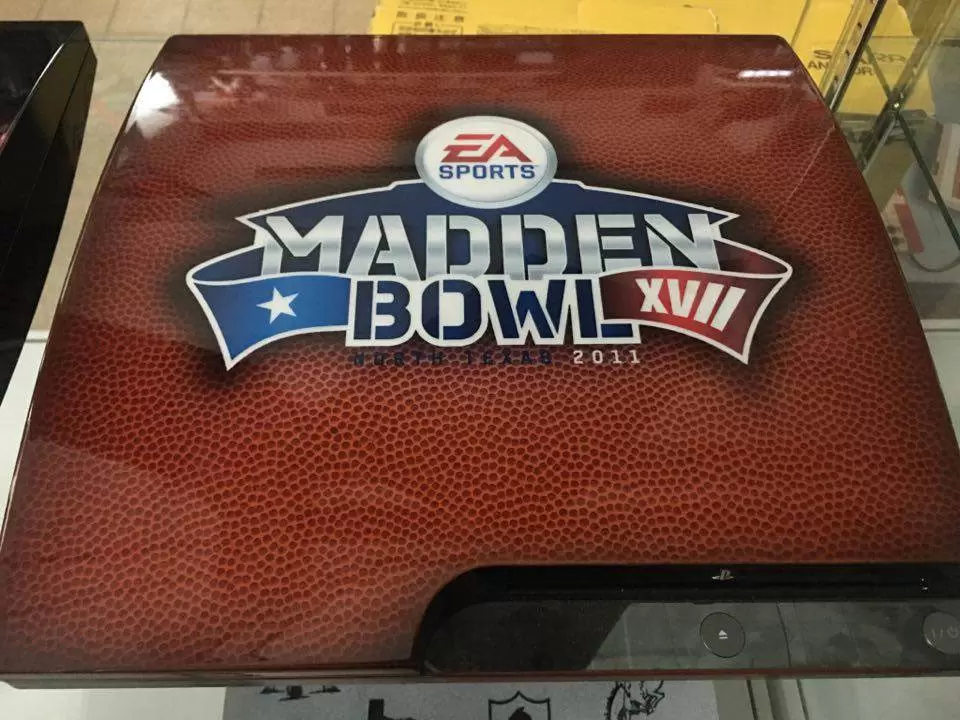 Matériel PlayStation 3 - PlayStation 3 Madden 11 Brown