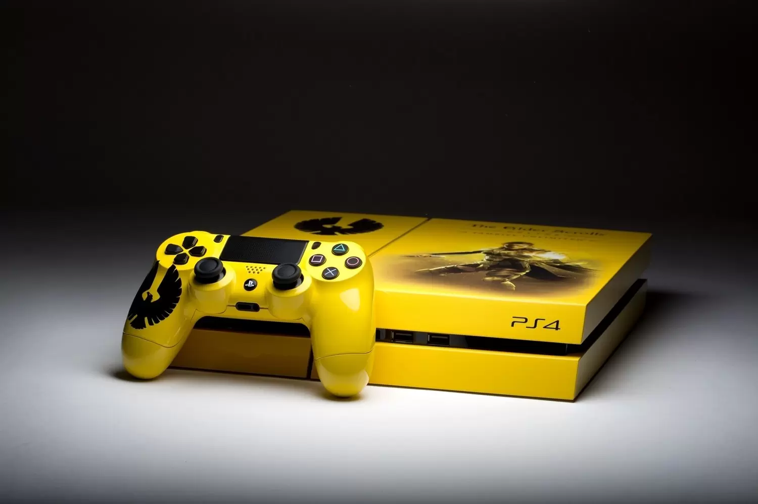 Matériel PS4 - PlayStation 4 - The Elder Scrolls Yellow