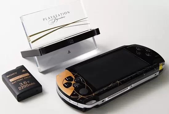 Matériel PSP - PSP 1000 Signature Tsukimi
