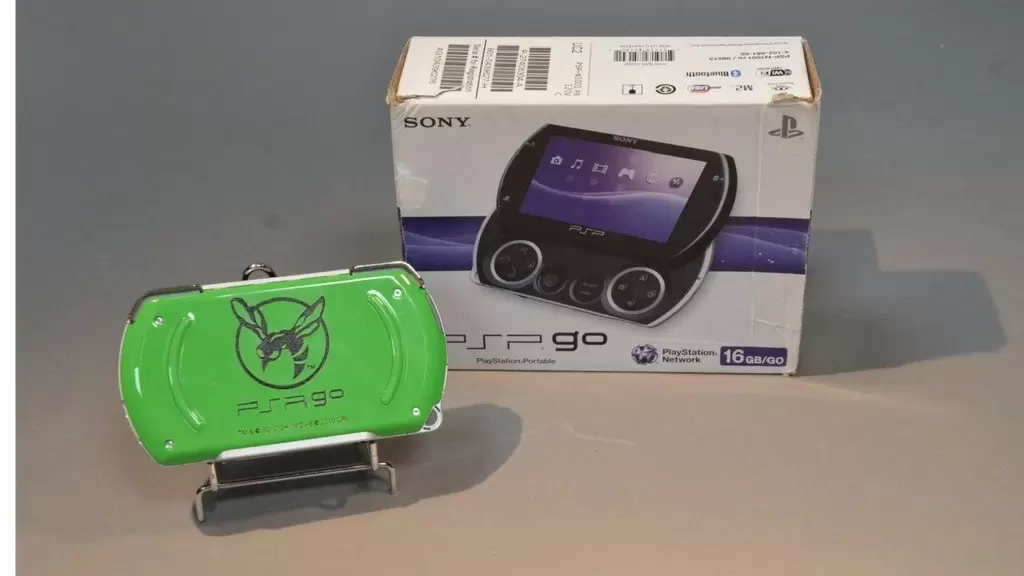 Matériel PSP - PSP Go Green Hornet