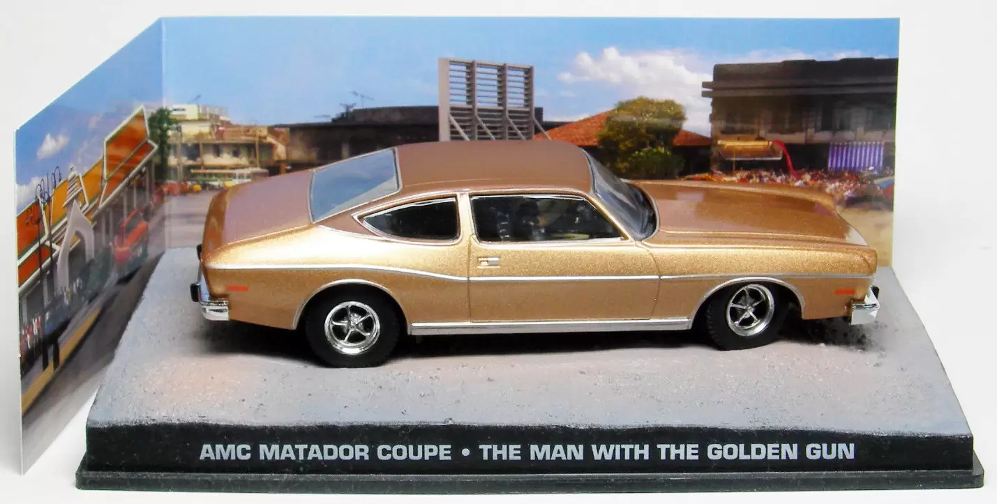 Les voitures de James Bond 007 - AMC Matador Coupé