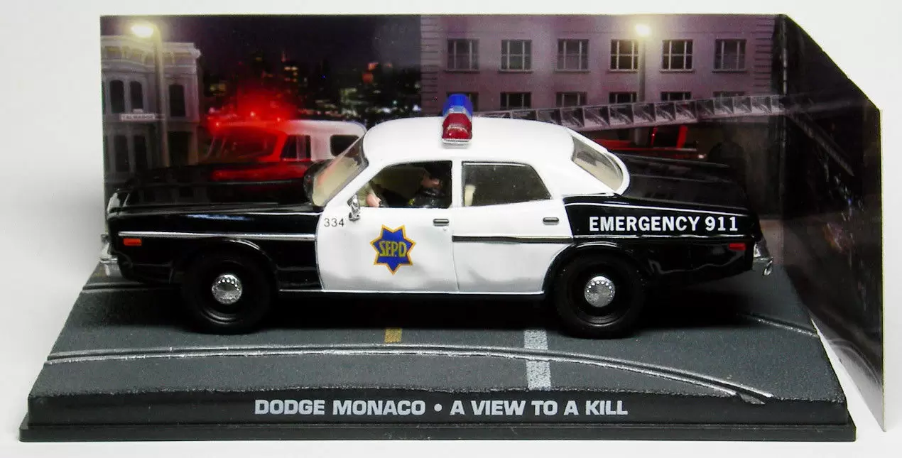 Les voitures de James Bond 007 - Dodge Monaco (Police)