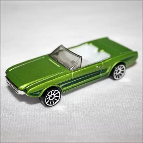 Mainline Hot Wheels - \'63 Ford Mustang II Concept