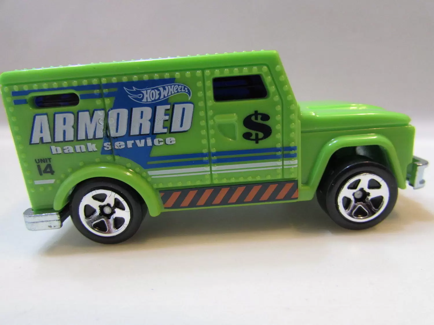 Mainline Hot Wheels - Armored Bank Service