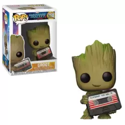 Guardians of The Galaxy 2 - Groot holding Mix Tape