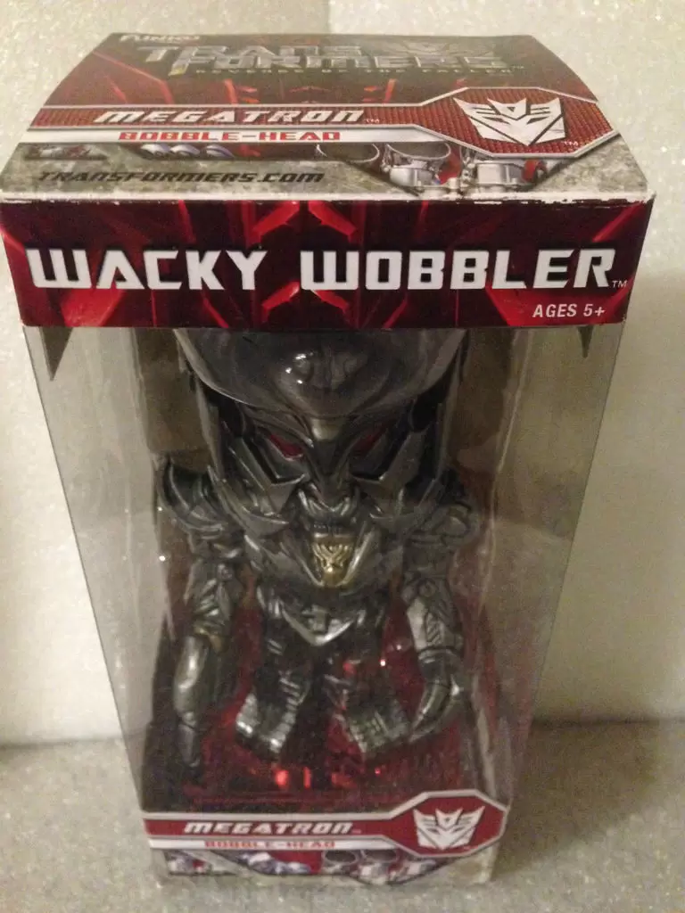 Wacky Wobbler Cartoons - Transformers - Megatron Chase