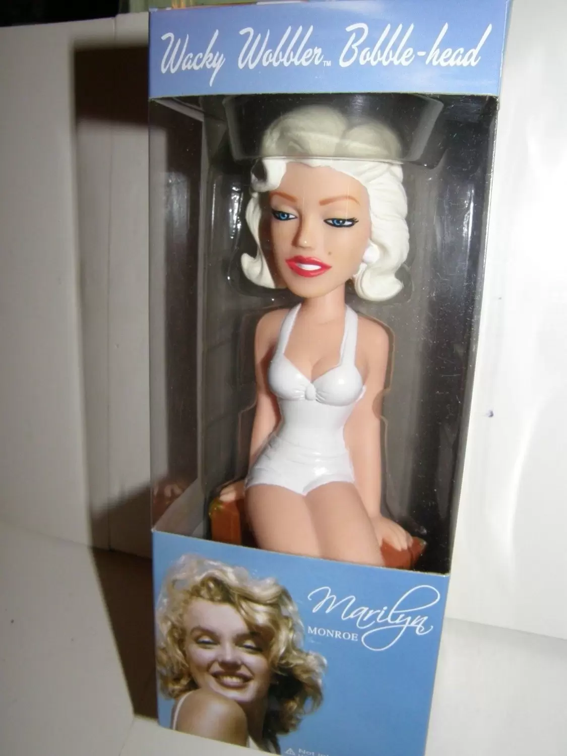 Wacky Wobbler Celebrities - Marilyn Monroe White Swimsuit