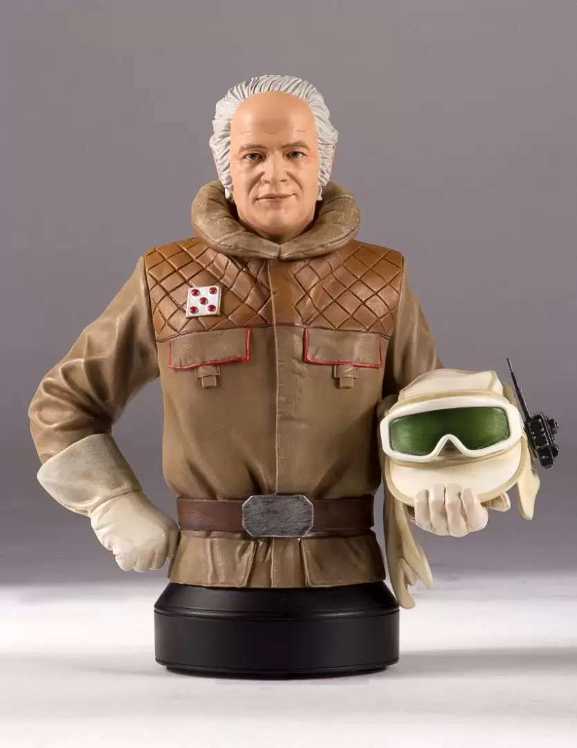 Gentle Giant Busts - General McQuarrie